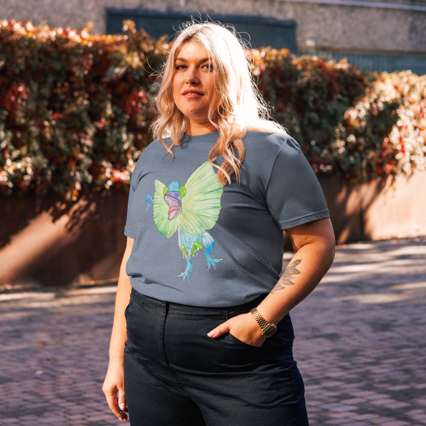 Dilopolyamasaurus Unisex organic cotton t-shirt